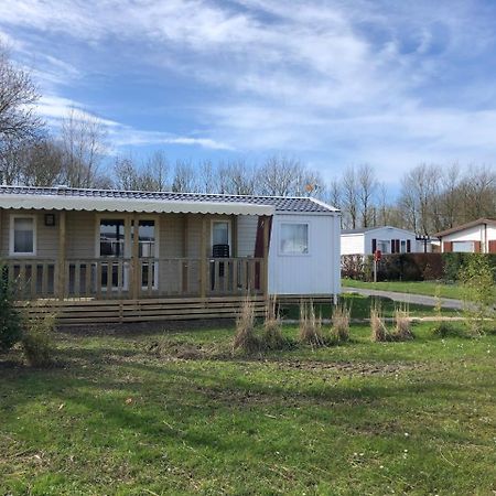 Camping La Haie Penee **** Saint-Quentin-en-Tourmont Kültér fotó