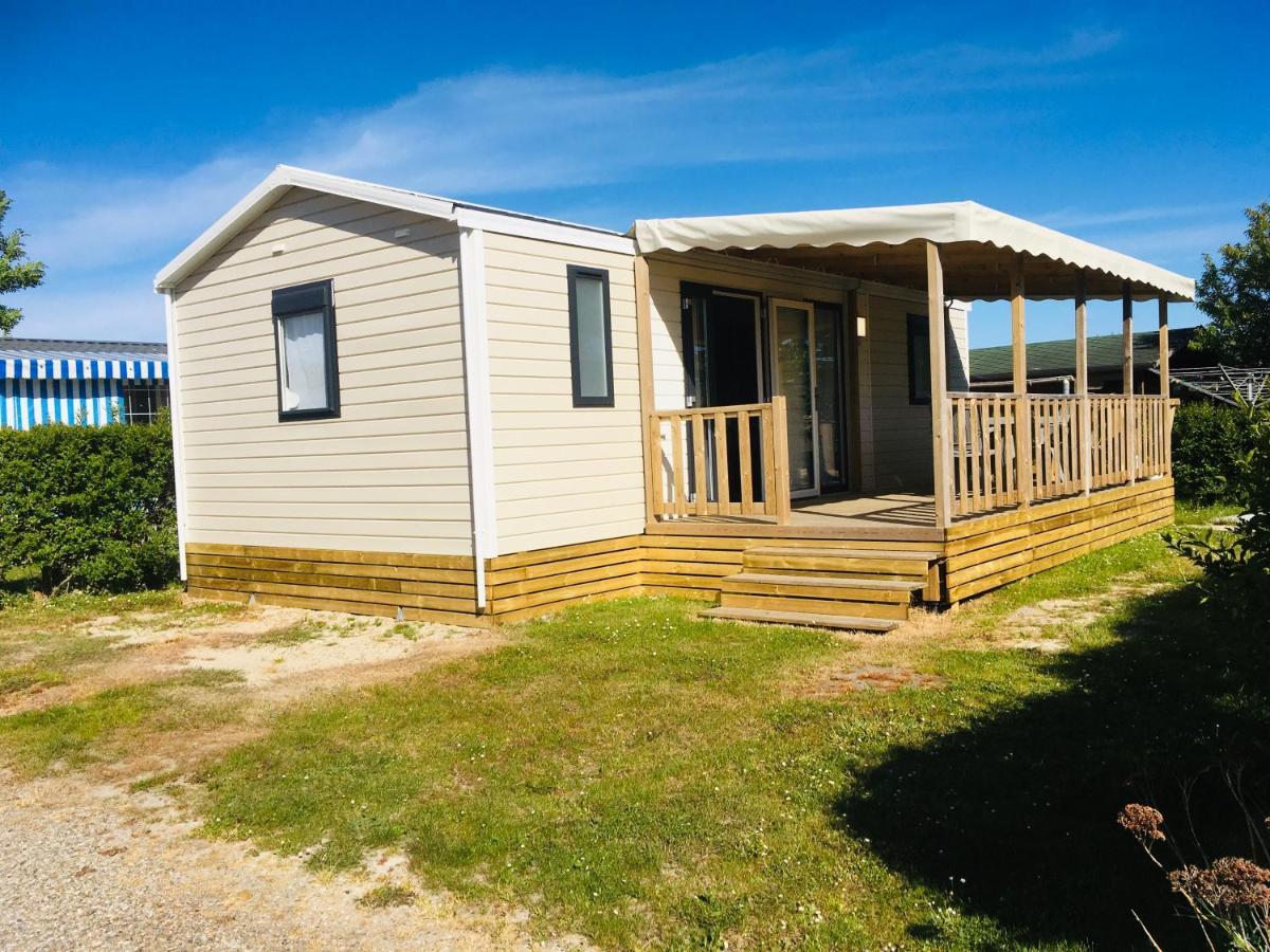 Camping La Haie Penee **** Saint-Quentin-en-Tourmont Kültér fotó