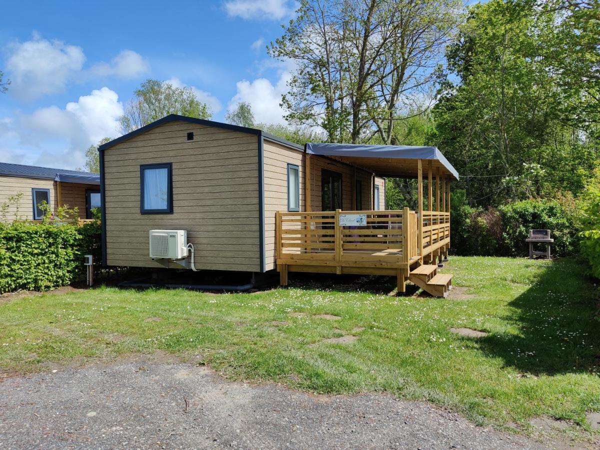 Camping La Haie Penee **** Saint-Quentin-en-Tourmont Kültér fotó