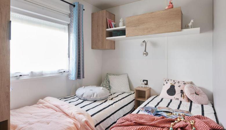 Camping La Haie Penee **** Saint-Quentin-en-Tourmont Kültér fotó