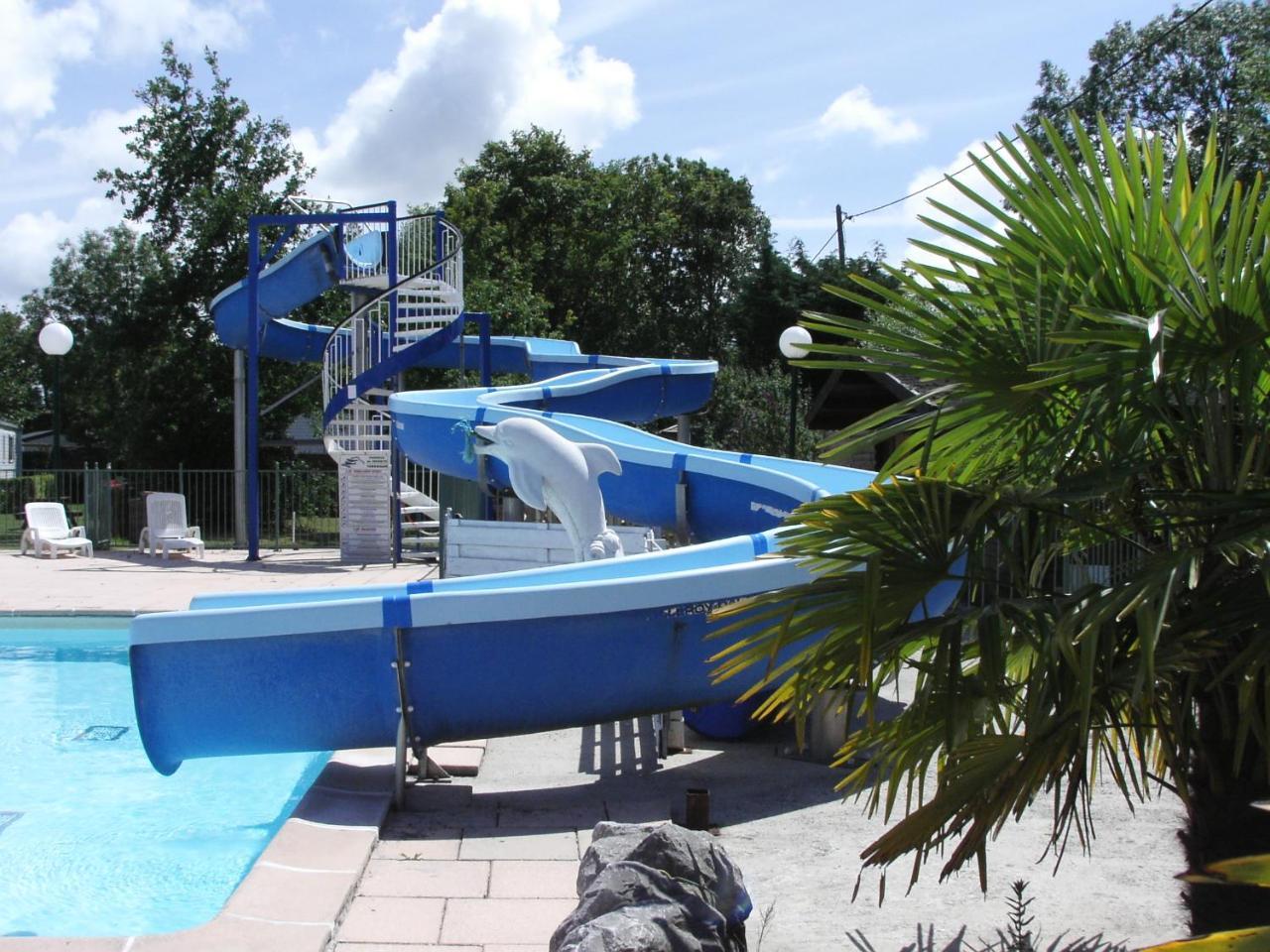 Camping La Haie Penee **** Saint-Quentin-en-Tourmont Kültér fotó
