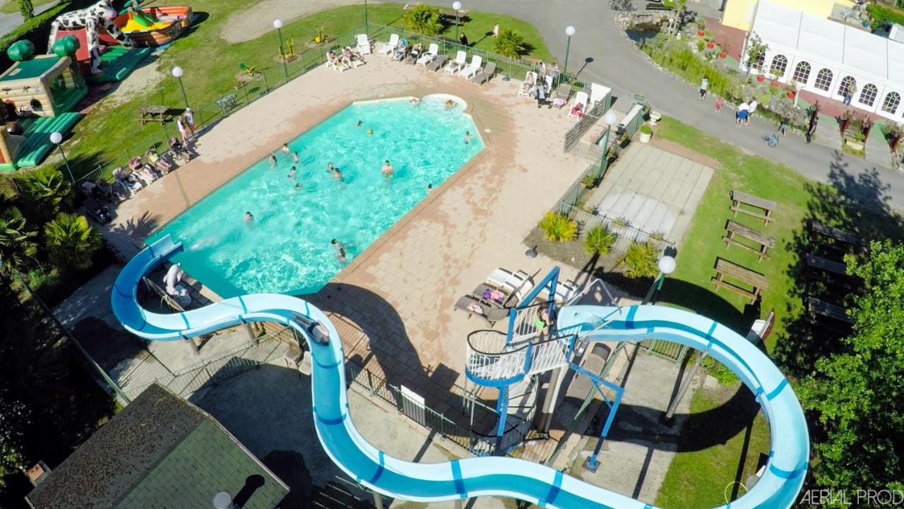 Camping La Haie Penee **** Saint-Quentin-en-Tourmont Kültér fotó