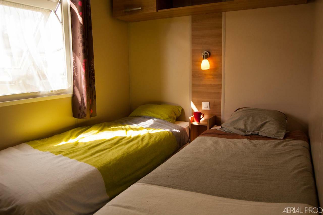 Camping La Haie Penee **** Saint-Quentin-en-Tourmont Kültér fotó