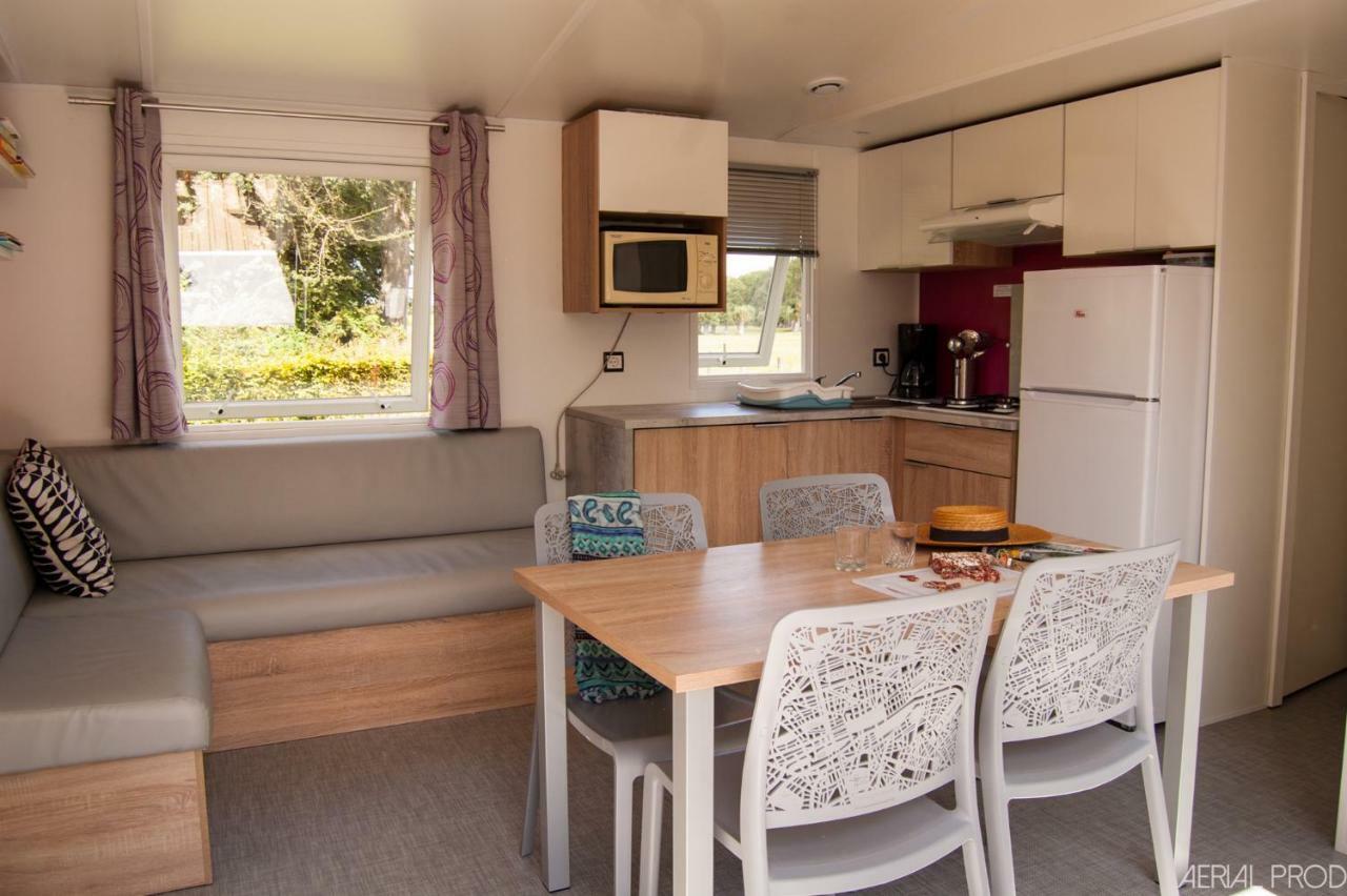 Camping La Haie Penee **** Saint-Quentin-en-Tourmont Kültér fotó